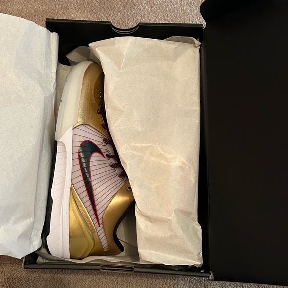 Nike Kobe 4 Protro Gold Medal - Picture 14 of 14
